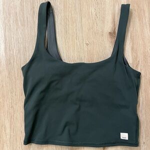 Vuori daily crop tank